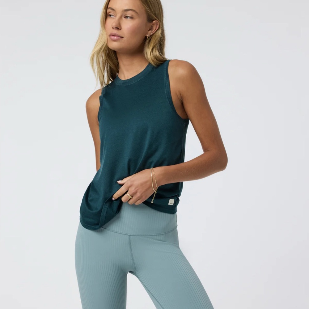 Vuori energy tank long moss Heather XS
